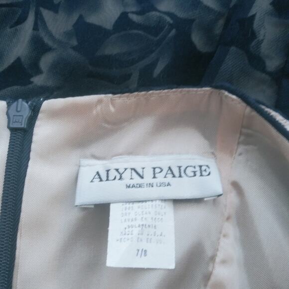 Alyn Paige Vintage Blue Dress Velour Floral Pattern Size 7/8 - Picture 8 of 9